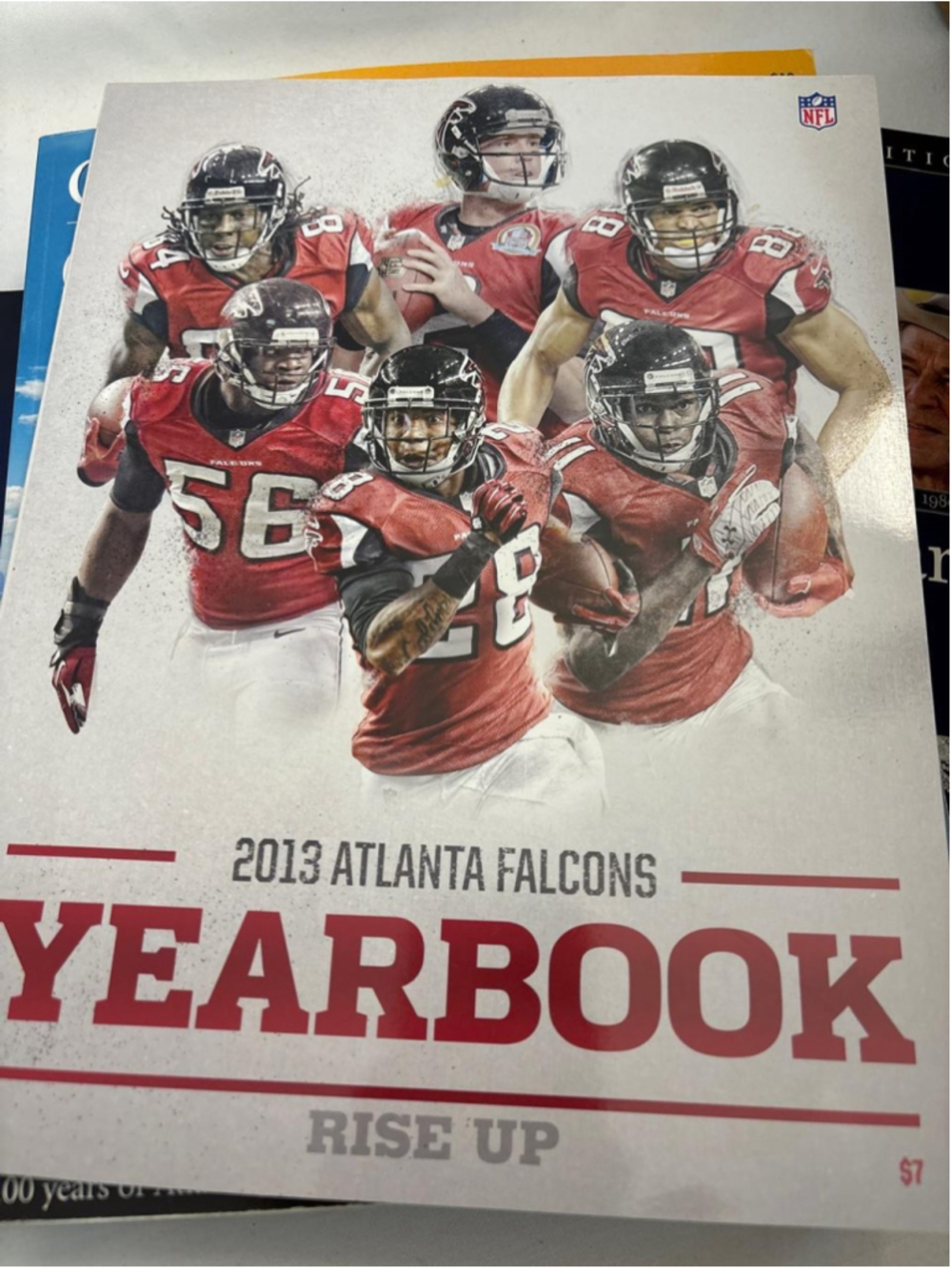 ⁠2013 Atlanta Falcons Yearbook Rise Up Official NFL Program Magazine #E36
